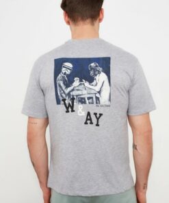TRENDYOL MAN Gri Erkek Oversize Kısa Kollu Baskılı T-Shirt TMNSS21TS3166